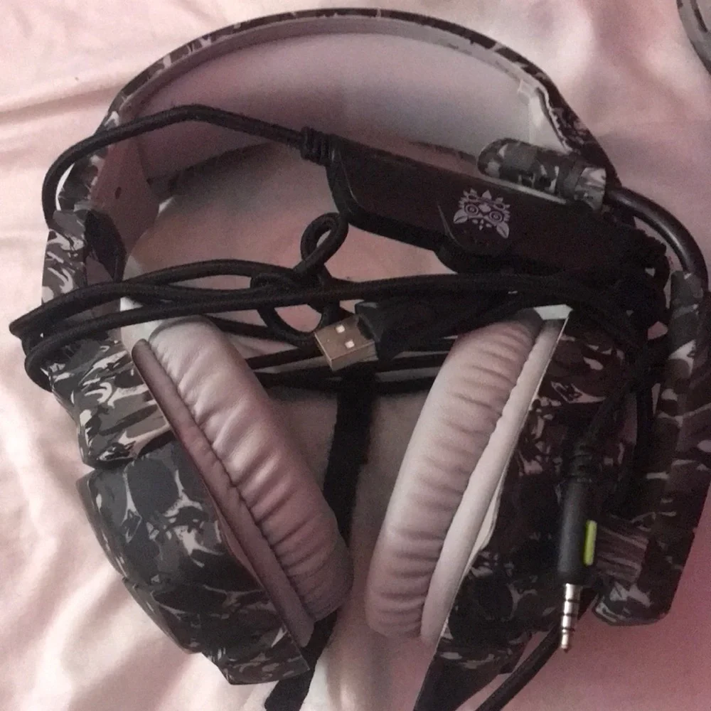 Gaming headset